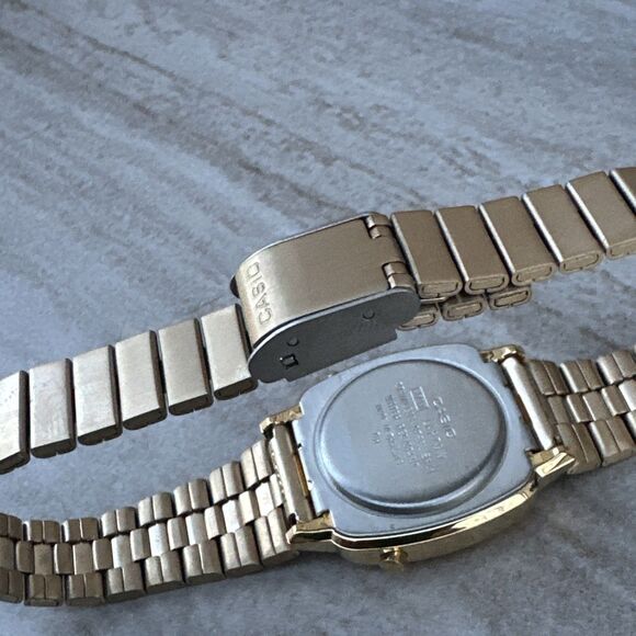 Casio Women's Quartz Digital Gold-Tone Band 20mm Watch LA670WGA-9 | Retro USA - Picture 7 of 8